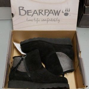 New Bearpaw Megan black women leather boots